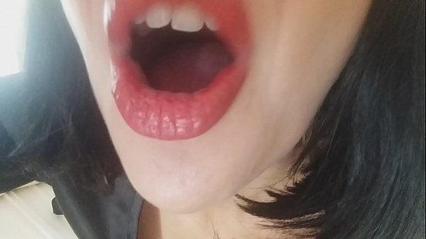 亲爱的,你的继母今天不让你去上学...... 我太需要你了...